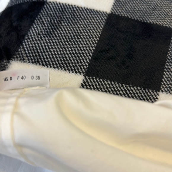 AKRIS Punto Long Sleeve Button Down Tunic Shirt in White 8 - Picture 11 of 11